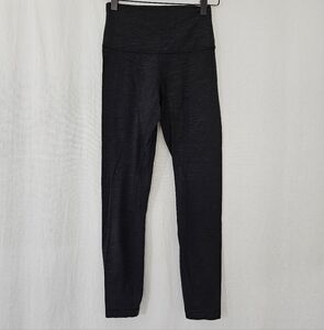 Lululemon Athletica Leggings in Black & Grey Stripes Women's Size 4